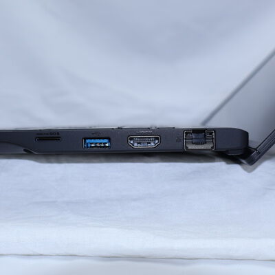 【通販センター】中古  Fujitsu LIFEBOOK WU5/J3 FMVUH03004(Intel Core Ultra 7 155U/32GB DDR5 (PC5)/SSD512GB/なし/オンボード/14/1920x1200/Wi-Fi/W11H64 MAR) 201717 