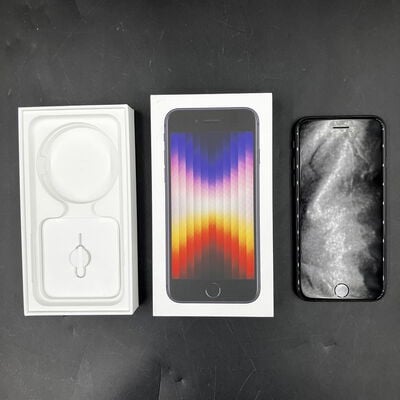 【大須店】中古  【au版SIMフリー】Apple iPhoneSE 4.7インチ (第3世代) 64GB (ミッドナイト) MMYC3J/A 154842 