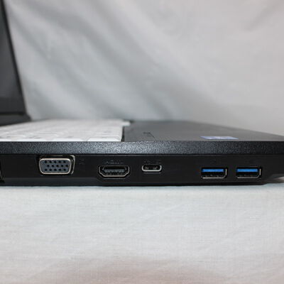 【通販センター】中古  FUJITSU LIFEBOOK A5511/G(Intel Core i5 1145G7 2.60GHz/16GB DDR4/SSD256GB/MULTI/オンボード/15.6/1920x1080/GbE/Wi-Fi/WEBCAM/W11H/VBT) 196530 