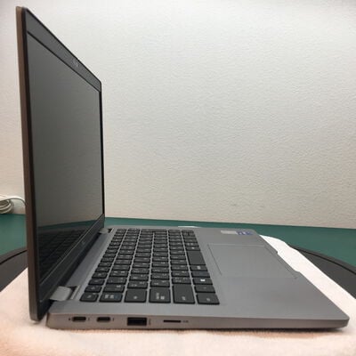 【佐賀南部バイパス店】中古  DELL Latitude 5320 (Intel Core i7 1185G7 3.0GHz/16GB/SSD256GB/-/-/13.3/1920x1080/Wi-Fi/WEBCAM/W11H64) 180537 