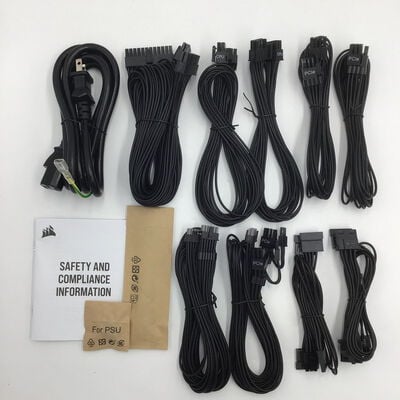 【白山FM松任店】中古  CORSAIR CP-9020297-JP(RM1000e 2025 ATX3.1 CyG P) 4950001280 