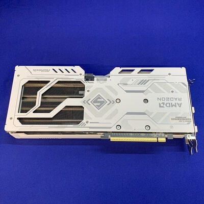 【横浜駅前店】中古  ASRock RX9060XT SL 8GO(RX9060XT Steel Legend 8G) 179886 