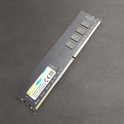 【鹿児島店】中古  PC4-25600 16GB デスクトップ用(DDR4-3200) 140728 