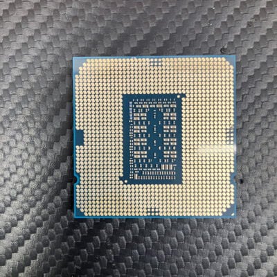 【富士青葉店】中古  INTEL Core i7 11700 (1200/2.5G/16M/C8/T16) 145165 