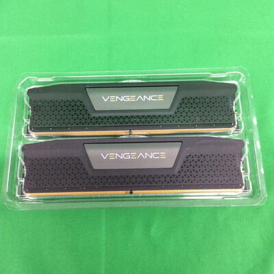 【川崎店】中古  CORSAIR CMK32GX5M2B5600C3616GB [2枚組(合計32GB) PC5-44800/DDR5-5600 デスクトップ用] 3170007478 
