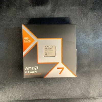 【横浜駅前店】中古  AMD Ryzen 7 9800X3D (AM5/4.7/104M/C8/T16/120W) 172566 