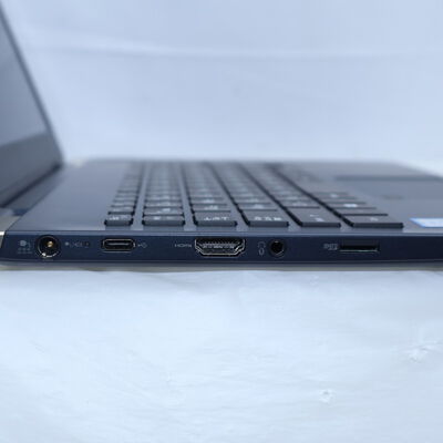 【通販センター】中古  【ジャンク品/保証無/返品質問不可】Dynabook dynabook G83/M PG83MMC4GPBAD21 (Intel Core i5 8350U 1.70GHz/8GB/SSD256GB/-/オンボード/13.3/1920x1080/Wi-Fi/WEBCAM/OSなし) 186789 