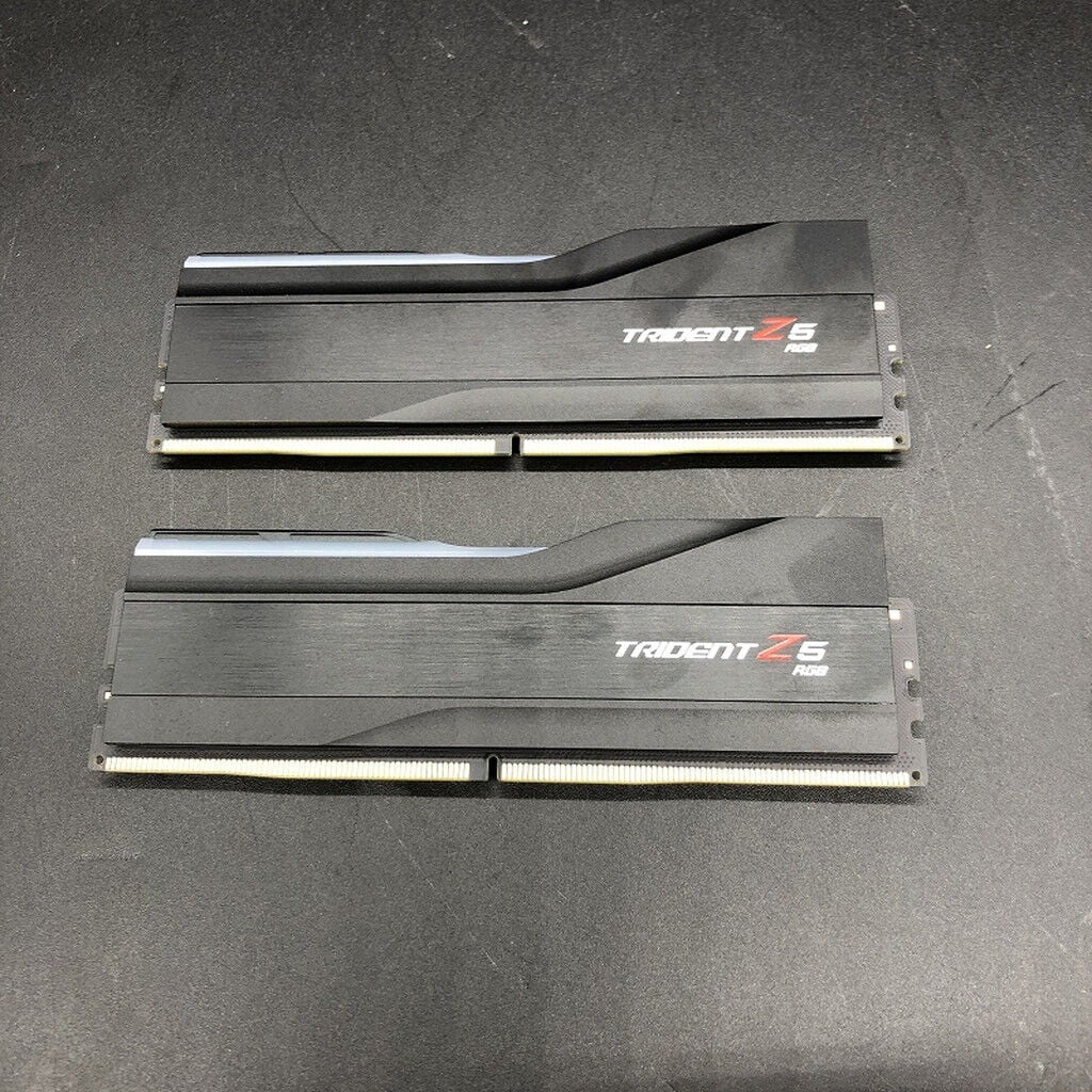 中古 16GB 2枚組(合計32GB) PC5-44800/DDR5-5600 デスクトップ用