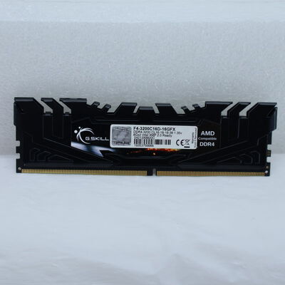 【通販センター】中古  PC4-25600 8GB デスクトップ用(DDR4-3200) 140727 