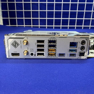 【横浜駅前店】中古  ASRock B850 Steel Legend WiFi (B850 AM5 ATX DDR5) 175464 