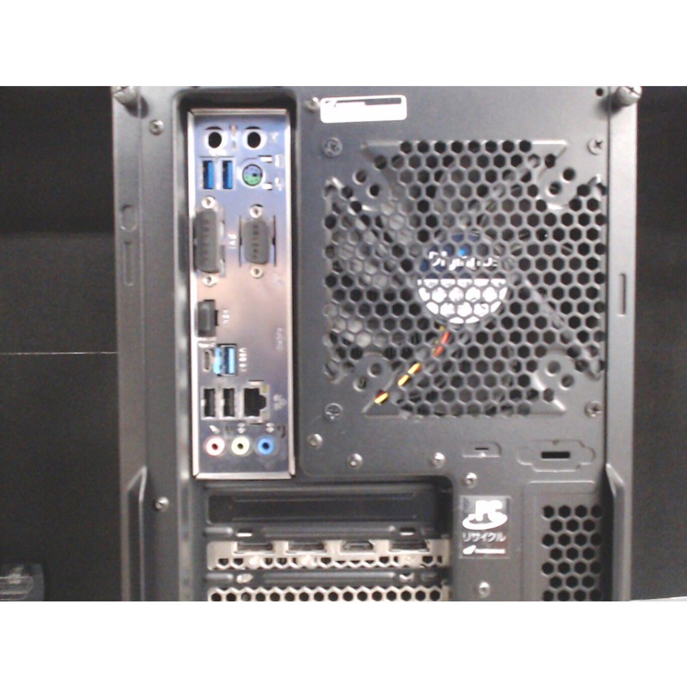 中古 THIRDWAVE GALLERIAデスク(i7 9700F/16GB/SSD512GB/HDD2TB