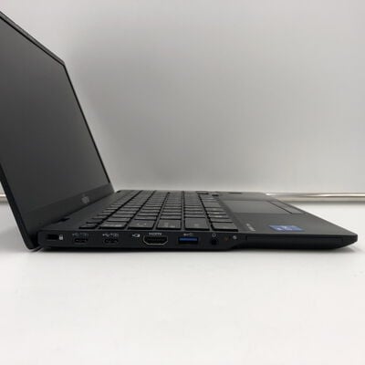 【福井日之出店】中古  FUJITSU U9311/F(i5-1145G7/4GB/SSD256GB/W11P) 5200000894 