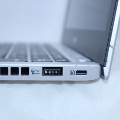 【通販センター】中古  【ジャンク品/保証無/返品質問不可】NEC PC-VKM17BZG4 (Intel Core i5 8350U 1.70GHz/8GB/SSD256GB/なし/オンボード/12.5/1366x768/Wi-Fi/WEBCAM/OSなし) 184422 