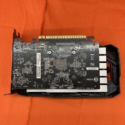 【なんば店】中古  GIGABYTE GV-N1650OC-4GD (GTX1650 4G GDR5) 139573 