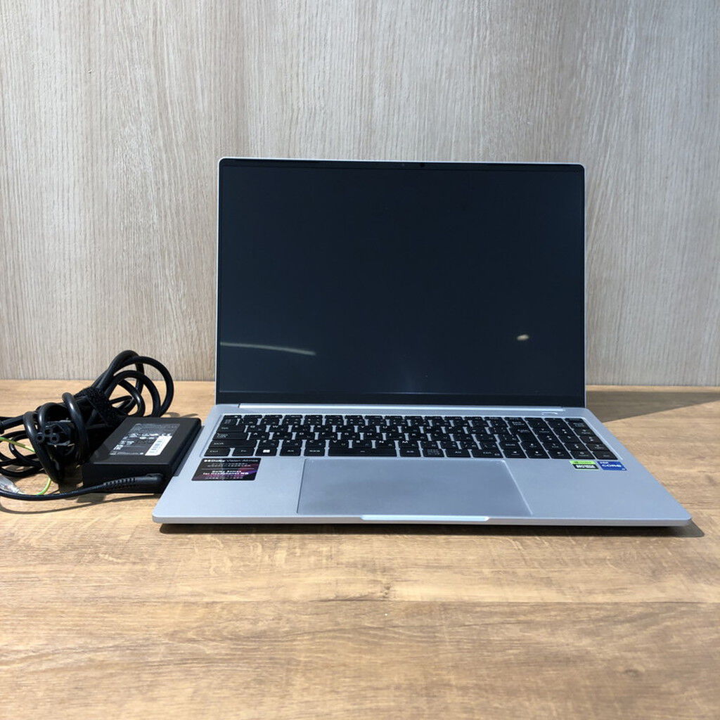 中古 mouse DAIV Z6-I7G60SR-A(i7-13700H/32GB/SSD1TB/RTX4060/W11H