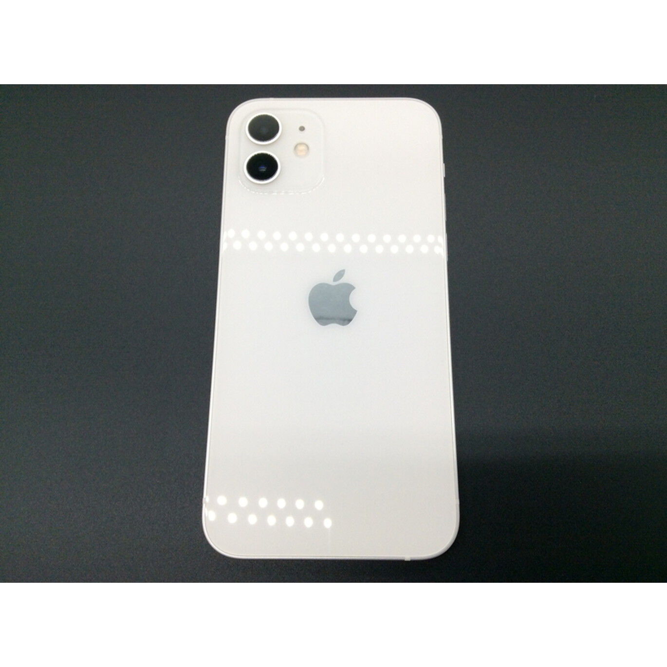 iPhone - 専用 iPhone 12 本体 128GB ホワイト Amazon | 【整備済み品】 Apple iPhone 12 128GB ホワイト SIM