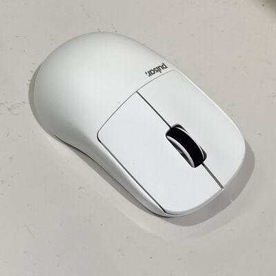 【浦添城間店(沖縄)】中古  Pulsar X2H CrazyLight Mini Gaming Mouse PX2HCL102 [Uyuni White] 4780001643 