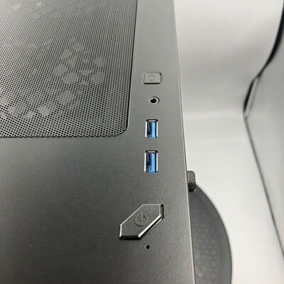 【新潟店】中古  iiyama LEVEL-M8AM-R97X-TK1XM(Ryzen 7 9700X/32GB/SSD1TB/RTX5070/W11H) 3290007703 