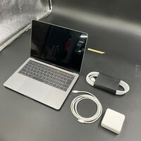 中古  Apple MacBook Pro 2017 シルバー(Intel Core i5/8GB/SSD256GB/-/Intel Iris Plus Graphics 650/13.3/2560 x 1600 Retina/Wi-Fi) 179164 