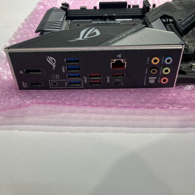 【鹿児島店】中古  ASUS ROG STRIX X570-F GAMING(X570 AM4 ATX DDR4) 140039 