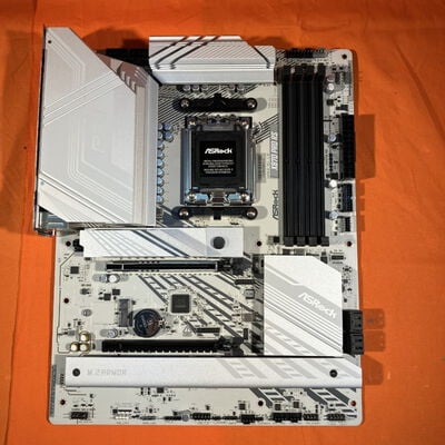 【なんば店】中古  ASRock X870 Pro RS (X870 AM5 ATX DDR5) 172199 