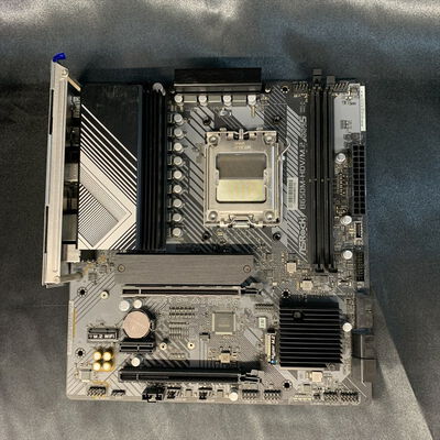 【横浜駅前店】中古  ASRock B650M-HDV/M.2 (B650 AM5 mATX DDR5) 168283 