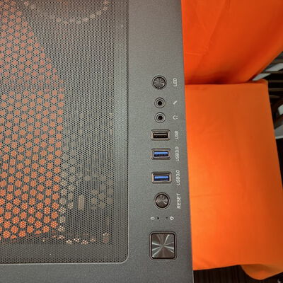 【なんば店】中古  ZALMAN Z3 Iceberg Black(E-ATX ｶﾞﾗｽ ) 3280021758 