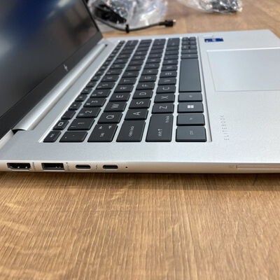 【姫路店】中古  HP EliteBook 1040 G10(Intel Core i7 1370P/32GB/SSD512GB/なし/オンボード/14/2560x1600/Wi-Fi/WEBCAM/W11H64 MAR) 181212 