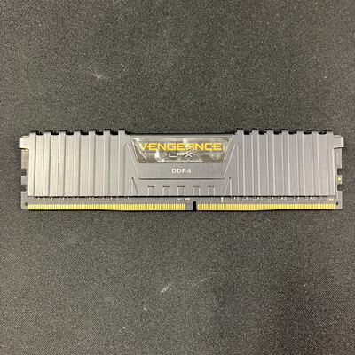 【大宮店】中古  PC4-25600 16GB デスクトップ用(DDR4-3200) 140728 