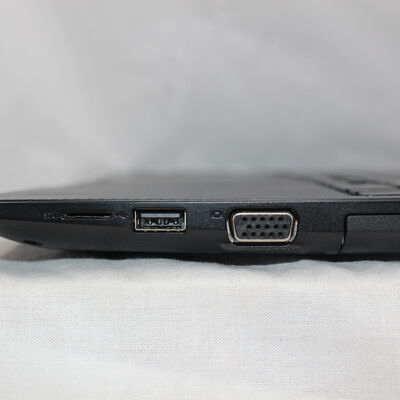 【通販センター】中古  DELL Vostro 3590(Intel Core i5 10210U 1.60GHz/16GB DDR4/SSD256GB/-/オンボード/15.6/1920x1080/GbE/Wi-Fi/WEBCAM/W11P/VBT) 197883 