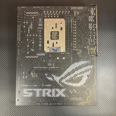 【富士青葉店】中古  ASUS ROG STRIX B850-F GAMING WIFI (B850 AM5 ATX) 175471 