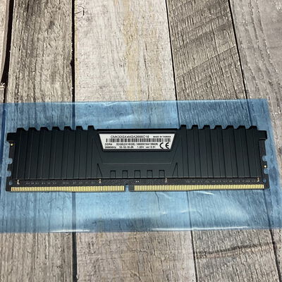 【広島店】中古  PC4-21300 16GB デスクトップ用 135638 