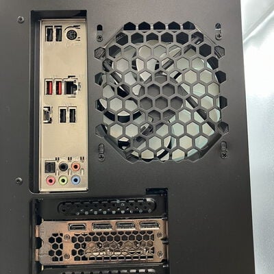 【新潟店】中古  ユニットコム LEVEL-R776-147F-UKX(i7 14700F/32GB/SSD1TB/RTX5070Ti/W11H) 3290007131 