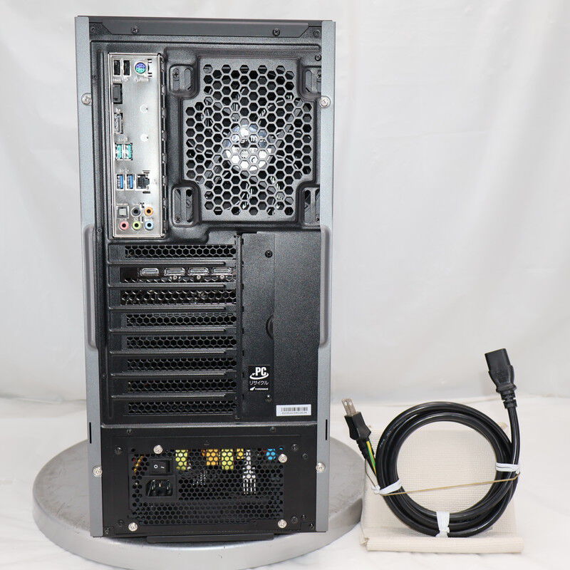 Intel i7-10700K 1枚　i7-10700 ２枚 計３枚動作正常中古 Intel i7-10700K 1枚 i7-10700 2枚 計3枚動作正常中古 Intel i7