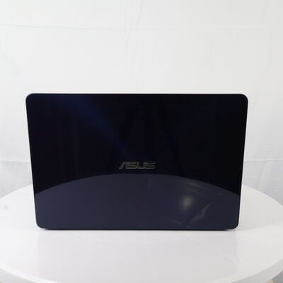 【通販センター】中古  ASUS ZenBook 14 UX430UA (UX430UA-8250)(Intel Core i5 8250U/8GB/SSD256GB/なし/オンボード/14/1920x1080/Wi-Fi/W11H64 MAR) 185305 