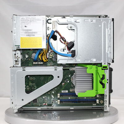 中古  Fujitsu ESPRIMO WD2/D2 FMVWD2D2D7 