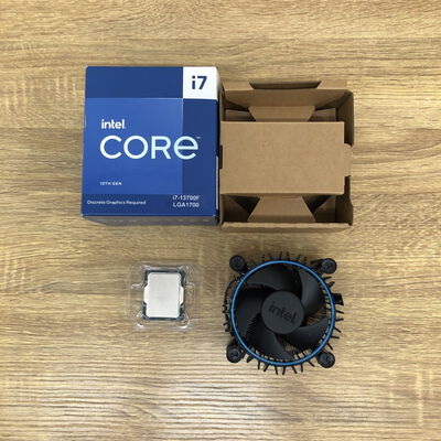 【津ラッツ店】中古  INTEL Core i7 13700F (1700/2.1G/30M/C16/T24) 154211 