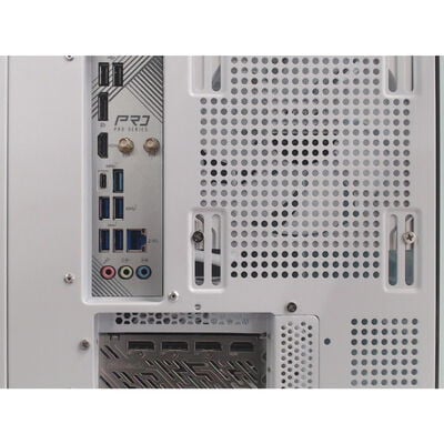 【前橋ｲﾝﾀｰｱｶﾏﾙ店】中古  自作PC(i7 14700K/32GB/SSD1TB/RX7800XT/OS無し) 4540001743 