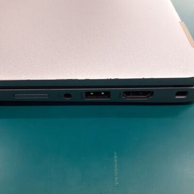 【鹿児島店】中古  DELL Latitude 5320(Intel Core i5 1145G7 2.60GHz/16GB DDR4/SSD256GB/-/オンボード/13.3/1920x1080/Wi-Fi/WEBCAM/W11P/VBT) 192756 