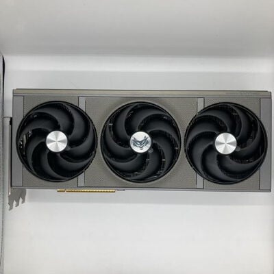 【八王子店】中古  SAPPHIRE NITRO+ Radeon RX 9070 XT GAMING OC 16GB (RX9070XT 16G) 176946 