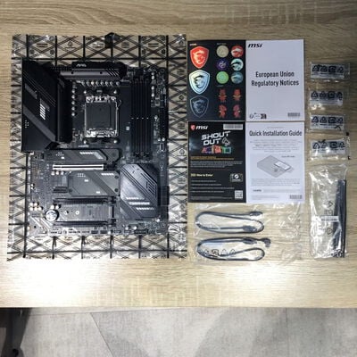 【松山環状枝松店】中古  MSI MAG X670E TOMAHAWK WIFI(X670E AM5 ATX DDR5) 3480037474 