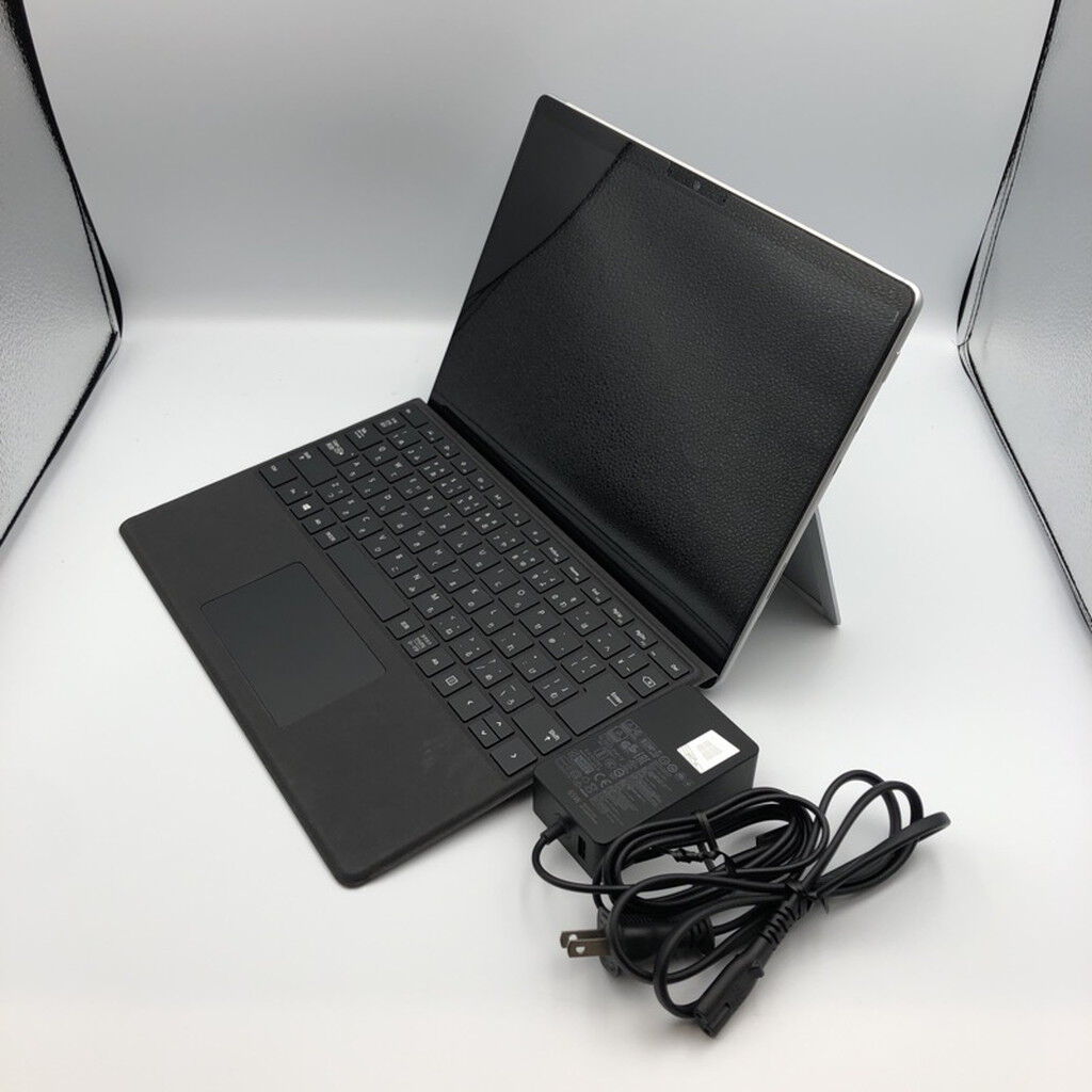 中古 Microsoft Surface Pro 8 (i5-1135G7/8GB/SSD256GB) 3280022624