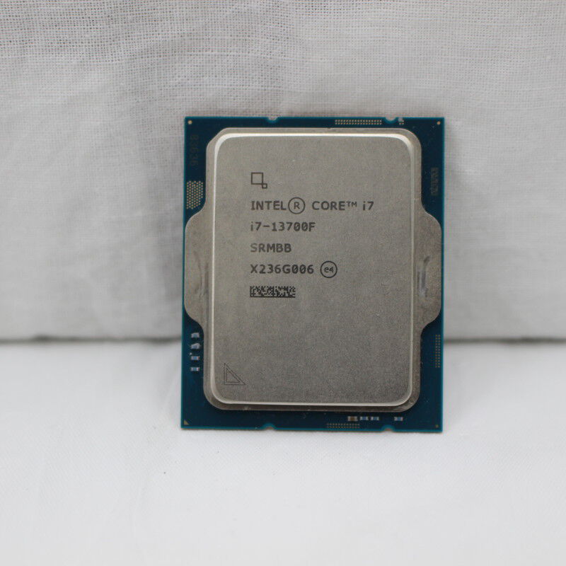 中古 INTEL Core i7 13700F (1700/2.1G/30M/C16/T24) 154211 （310842