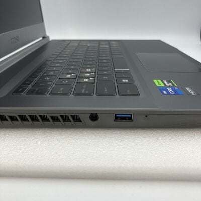 【新潟店】中古  MSI Thin 15 B13UC-3002JP(i7-13620H/16GB/SSD512GB/RTX3050/15.6 1920x1080/W11H) 3290007278 