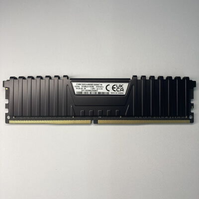 【博多店】中古  PC4-25600 16GB デスクトップ用(DDR4-3200) 140728 