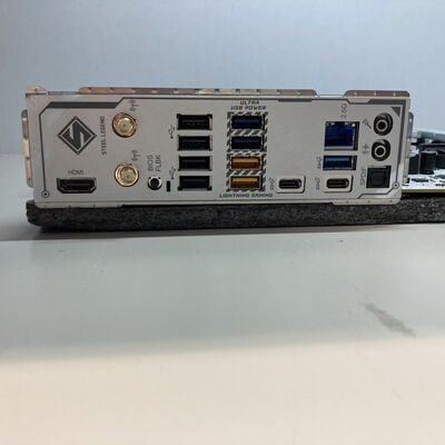 【博多店】中古  ASRock B850 Steel Legend WiFi (B850 AM5 ATX DDR5) 175464 