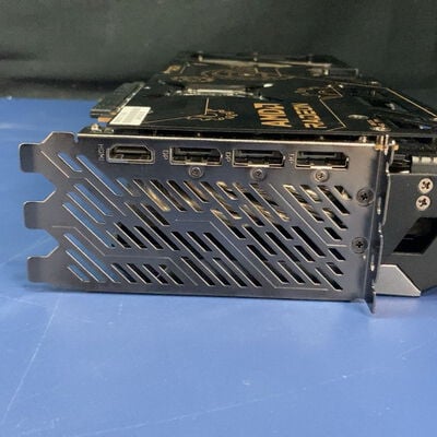 【前橋ｲﾝﾀｰｱｶﾏﾙ店】中古  ASRock RX9070XT TC 16GO Taichi 16GB OC (RX9070XT 16G) 176935 
