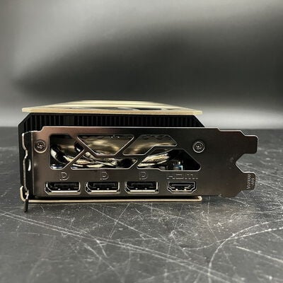 【大須店】中古  GeForce RTX 5070 12G INSPIRE 3X OC 3120023327 
