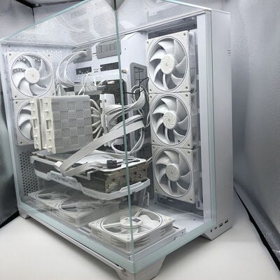 【宇都宮鶴田店】中古  自作PC(Ryzen 7 9800X3D/48GB/SSD2TB+2TB+2TB/RX7900XTX) 5280001032 