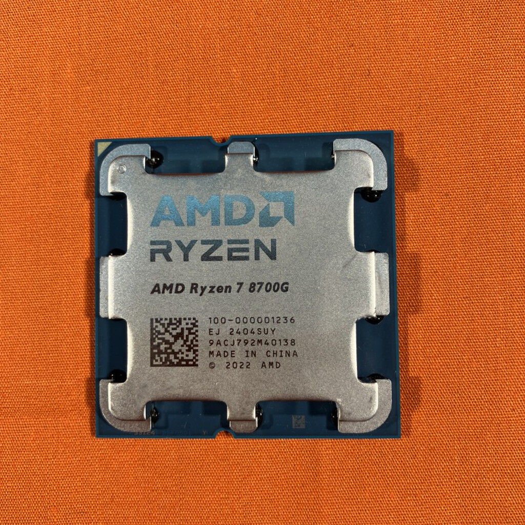 中古 AMD Ryzen 7 8700G (AM5/4.2GHz/24M/C8/T16/65W) 166430
